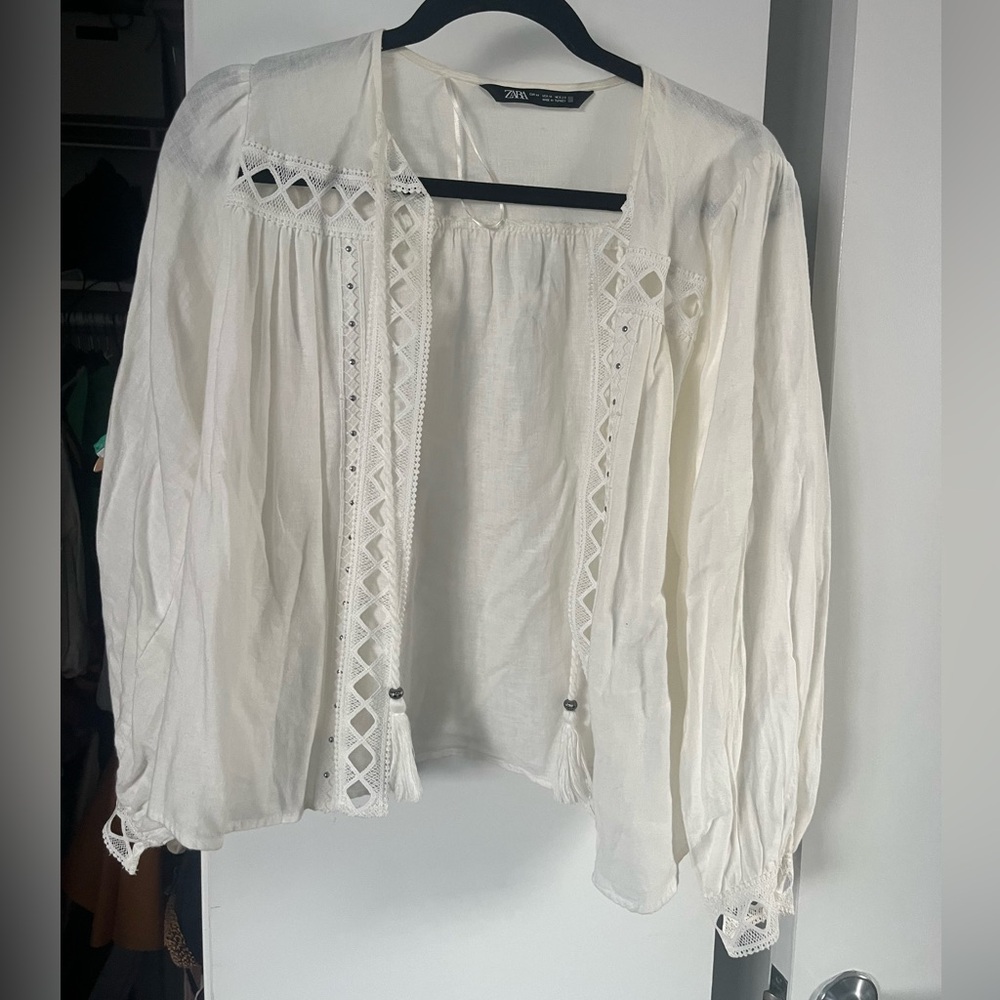 Zara white cotton and linen blend shirt, size M